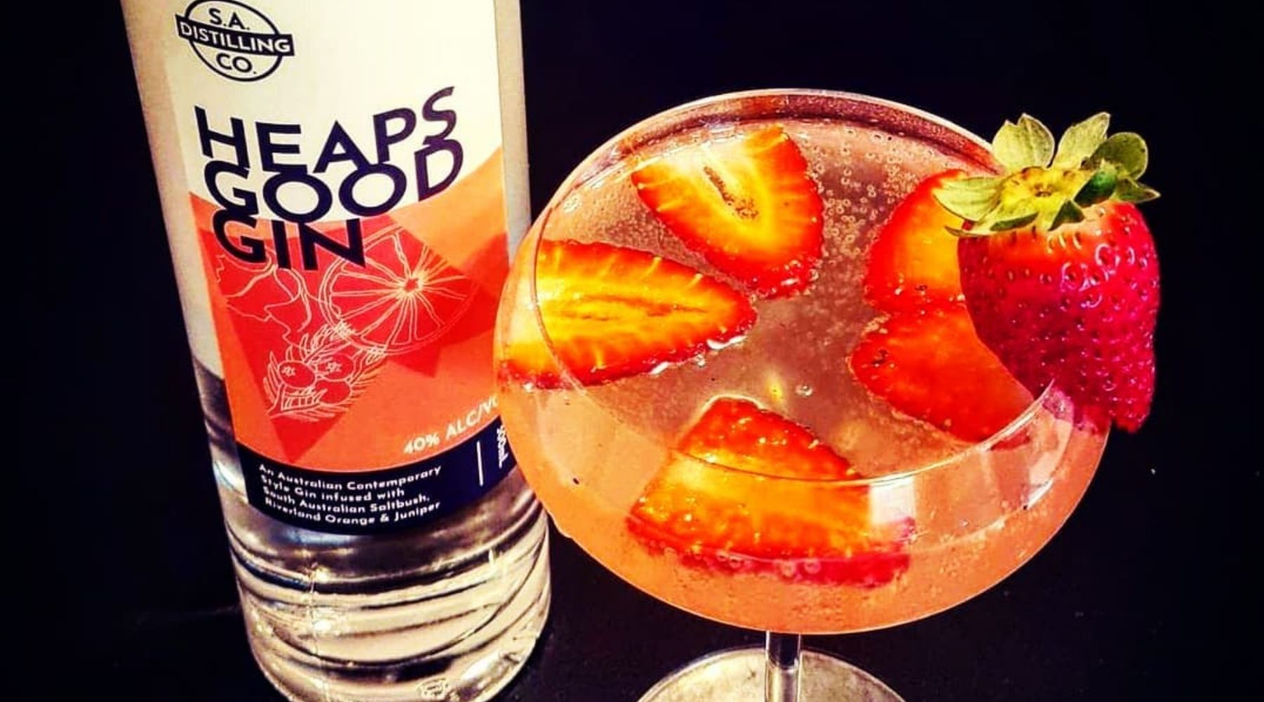 Sparkling Rosé Gin Cocktail